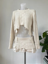 Load image into Gallery viewer, JUMPER UPCYCLE GUIDE (beginner friendly)