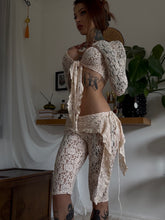 Load image into Gallery viewer, Cream/apricot lace top and capri/pedal pusher set (one off)