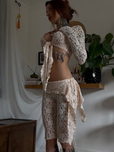 Load image into Gallery viewer, Cream/apricot lace top and capri/pedal pusher set (one off)