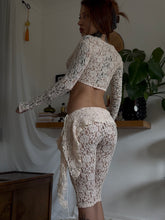 Load image into Gallery viewer, Cream/apricot lace top and capri/pedal pusher set (one off)
