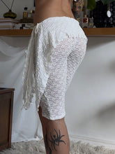 Load image into Gallery viewer, White lace capri/pedal pushers