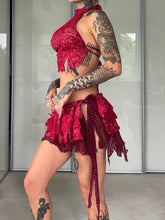Load image into Gallery viewer, Shredded pixie set, red
