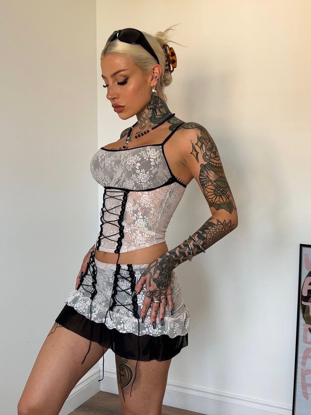 Blush lace set 1 of 1